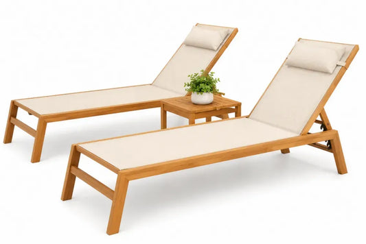 Gartenliegen Set 3 teilig mit 2 Sonnenliegen 200 x 65 x 95 cm und Beistelltisch 45 x 45 x 40 cm aus Akazienholz und PVC-beschichtetem Polyestergewebe Naturbraun Beige